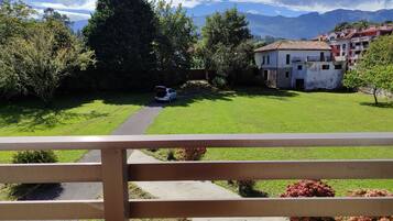 Chalet | Property grounds