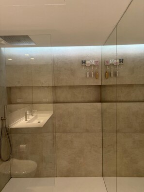 Bathroom - Luxurious Apartment in Puerto Banus Marbella (Marbella)