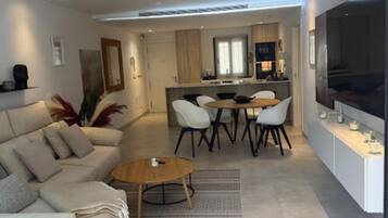 Apartment | Living area | TV