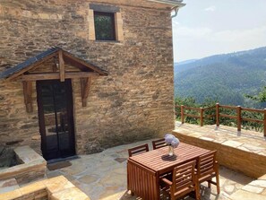 Casa rural | Àrea exterior de l'allotjament