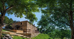 Cottage | Exterior - Amencer - Stunning Two Bed Cottage in Lugo (A Pontenova)