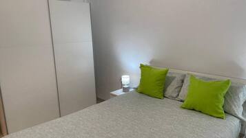 Appartement | 2 slaapkamers, een strijkplank/strijkijzer, gratis wifi, beddengoed