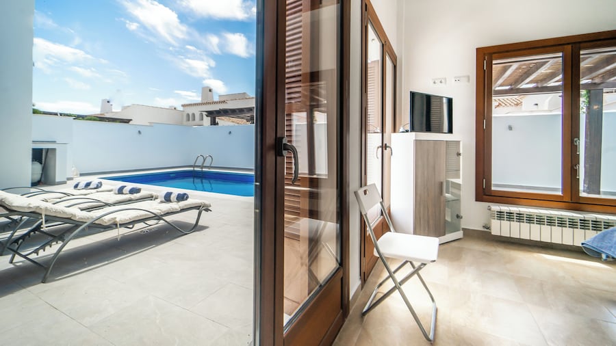 El Valle Golf Resort- Private Pool- Bbq- Parking