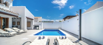 El Valle Golf Resort- Private Pool- Bbq- Parking