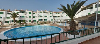 알론드라스 파크 - 2명 숙박 가능 - 주차장 - 수영장