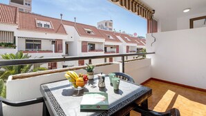 Outdoor dining - Duplex Altemar Las America By Paramount Holidays (Arona)