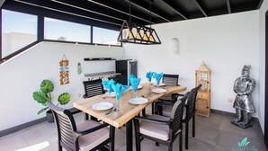 Dining - Gorgeous Newly Renovated 4-bedroom Villa! (Yaiza)