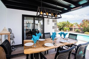 Villa | Dining