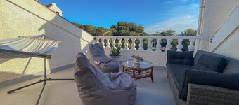 House for up to 6 Guests With Pool, Punta Prima