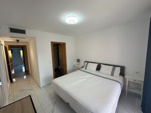 2 chambres, fer et planche à repasser, Wi-Fi gratuit, draps fournis
