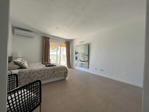 Maison | 2 chambres, fer et planche à repasser, accès au Wi-Fi (inclus)