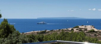 Tgtbhhilkgjkyfkuytpoiu