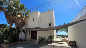 Exterior - Tgtbhhilkgjkyfkuytpoiu (Santa Eulalia del Rio)