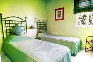 Apartment - Beautiful 4 Bedroom Duplex Apartment (Estepona)