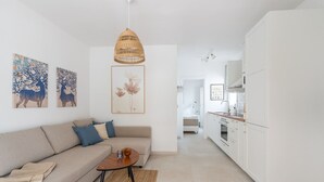 Ảnh chưa phân loại, 2 trong số 18 ảnh, nút