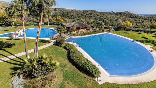 Indoor pool - 2 Bedroom Flat in Marbella, Estepona, Benahavis (Benahavis)