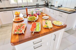 Villa | Private kitchen | Fridge, microwave, oven, stovetop - Most Luxurious Villa on the Costa del Sol (Mijas)