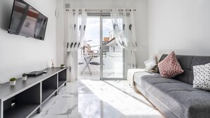 Living area - Nureche Dreams Apartment in Tenerife South (Arona)