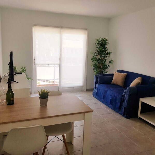 Dining - Apto Cristian Playa Centro Los Cristianos (Arona)