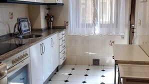 Fridge, microwave, oven, stovetop - Soleado Piso 4 Habit a pie de Playa Sanxenxo (Sanxenxo)