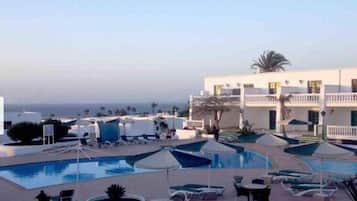 Apartamento | Piscina | Una piscina al aire libre