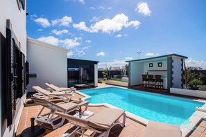 Villa | Pool | Outdoor pool - 3 Bed Villa - Pool, Bbq, Terrace w Sea Views (Yaiza)