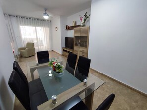 Apartment | Dining - Remarkable 3-bed Apartment in Calp Free Parking (Calpe)