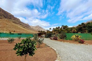 Property grounds - Cosy Apartment in the Mountains Near Maspalomas (San Bartolomé de Tirajana)