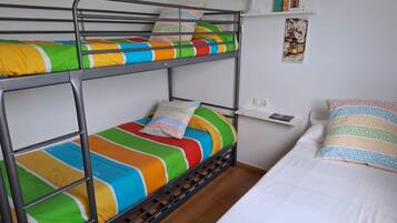 Chalet | 3 bedrooms, free WiFi, bed sheets