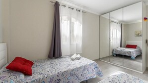 2 bedrooms, WiFi (free), bed sheets - Apto Miraverde Costa Adeje By Paramount Holidays (Adeje)