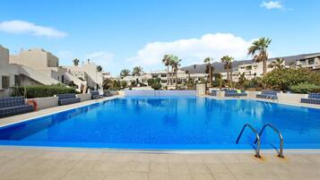 Apartament | Piscina | Piscina a l'aire lliure