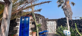 Finca/privategardens/doublebed/freep/tv/wifi