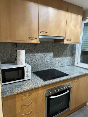 Private kitchen - Modern and Cosy Apartment in Castellon, Spain (Castelló de la Plana)