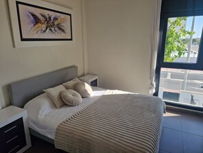 Hus | 2 soverom, strykejern/-brett, wi-fi (inkludert) og sengetøy