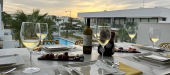 屋頂海景傑出兩臥公寓