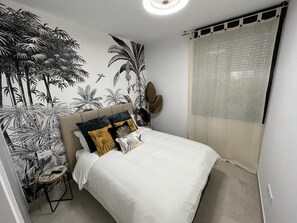 Apartment | 2 bedrooms, iron/ironing board, free WiFi, bed sheets - Outstanding 2 bed Apartment With Rooftop sea Views (Cartagena)