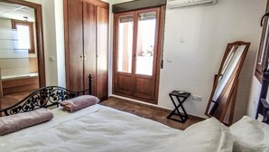 Unclassified image, 5 of 34, button - Spectacular 3 bed Townhouse for Summer Holiday (Ayamonte)