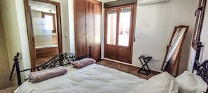 Casa | 3 quartos, ferros/tábuas de passar roupa, Wi-Fi de cortesia