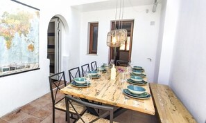 House | Dining