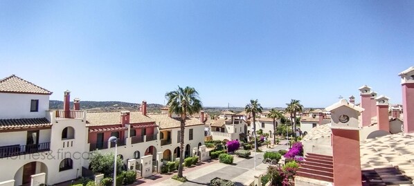 House | Property grounds - Spectacular 3 bed Townhouse for Summer Holiday (Ayamonte)