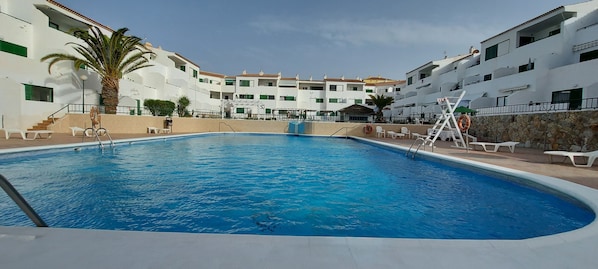 Apartment | Pool | Outdoor pool