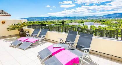 Costa Blanca Villa With Private Pool and Aircon