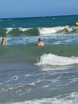 อพาร์ทเมนท์ | 2 ห้องนอน, Wi-Fi ฟรี, ผ้าปูที่นอน