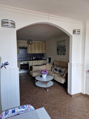 Căn hộ | Khu phòng khách | TV