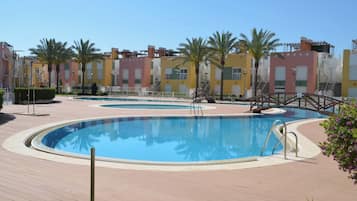 Apartment | Pool | Outdoor pool