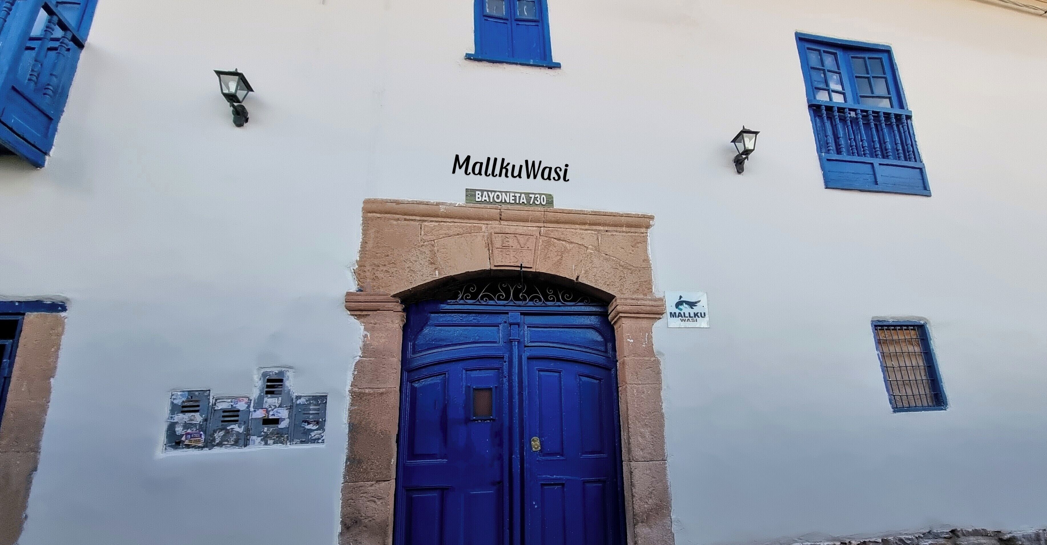 Fachada de la propiedad