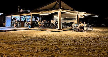 Beachfront House,sea Views Near Historic Cartagena