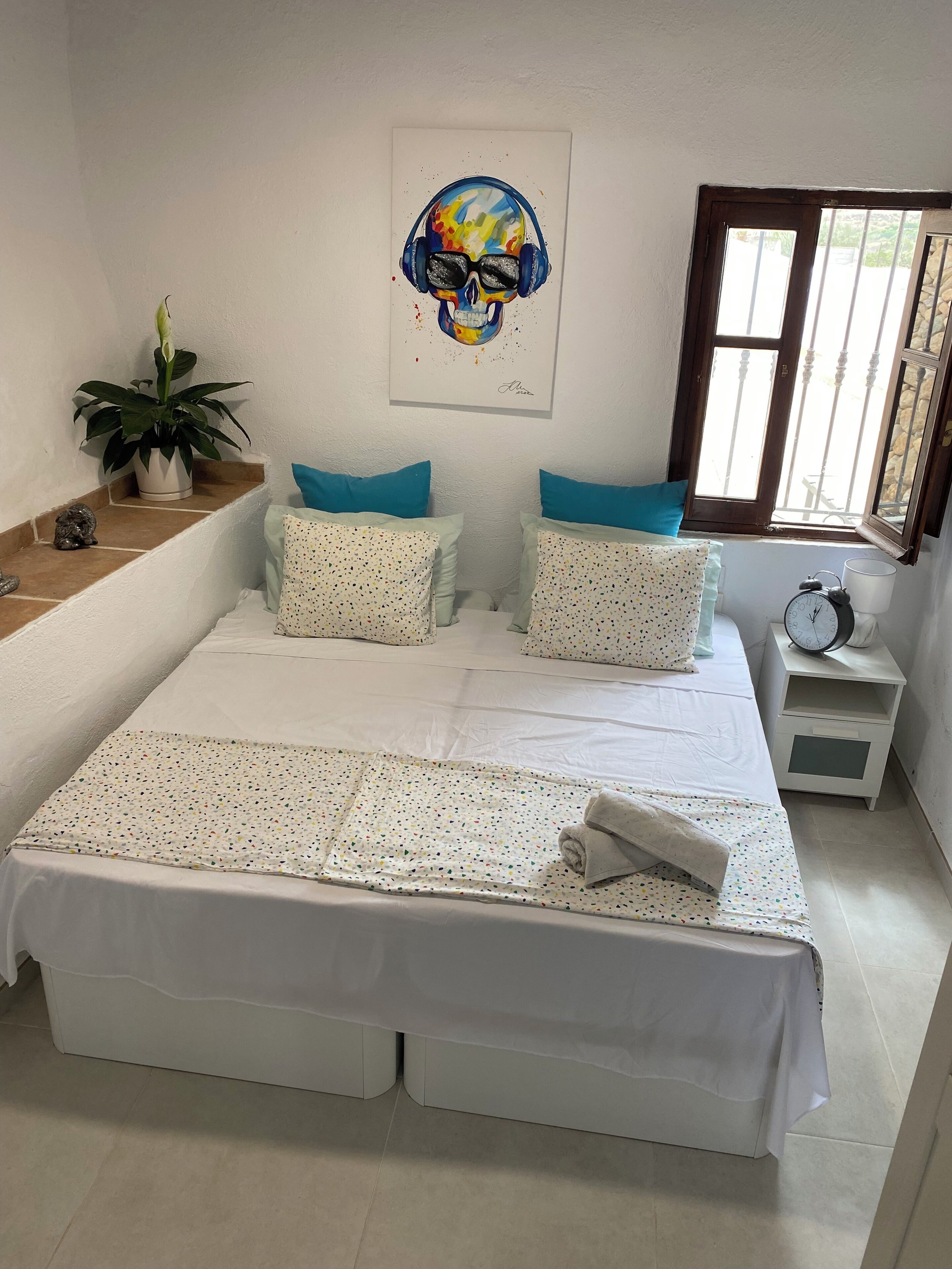 3 bedrooms, free WiFi, bed sheets