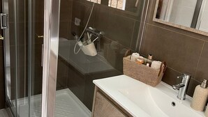 Sınıflandırılmamış resim, 25 üzerinden 4, düğme