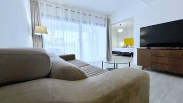 Apartament | 1 dormitori, planxa i posts de planxar, wifi gratuïta i roba de llit